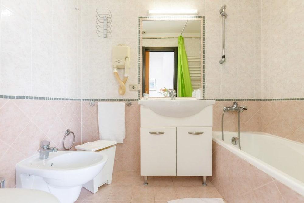 Hotel Royal Κατόλικα Εξωτερικό φωτογραφία