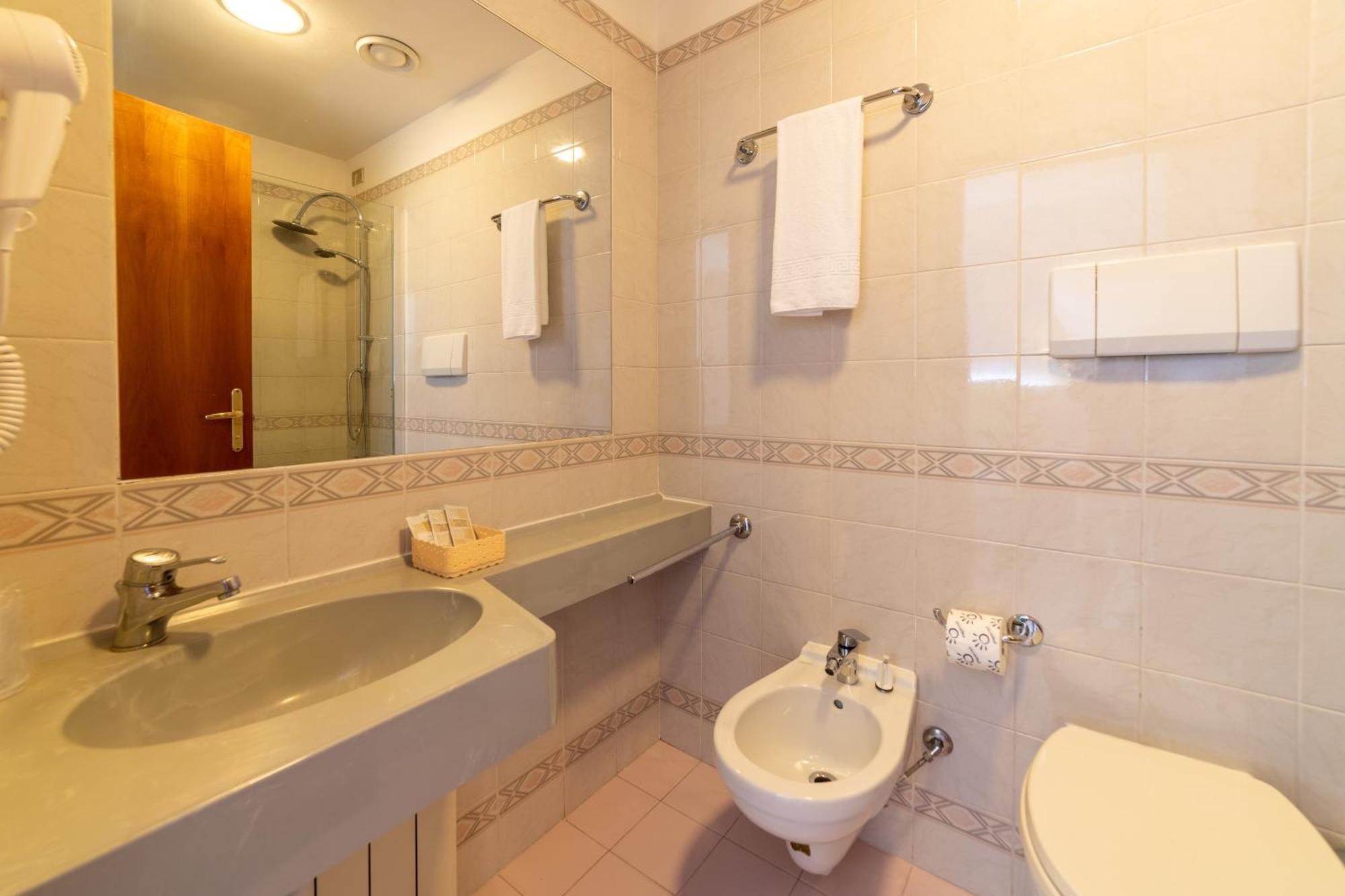 Hotel Royal Κατόλικα Εξωτερικό φωτογραφία